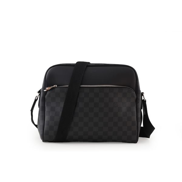 Louis Vuitton, Borsa Daytona Reporter