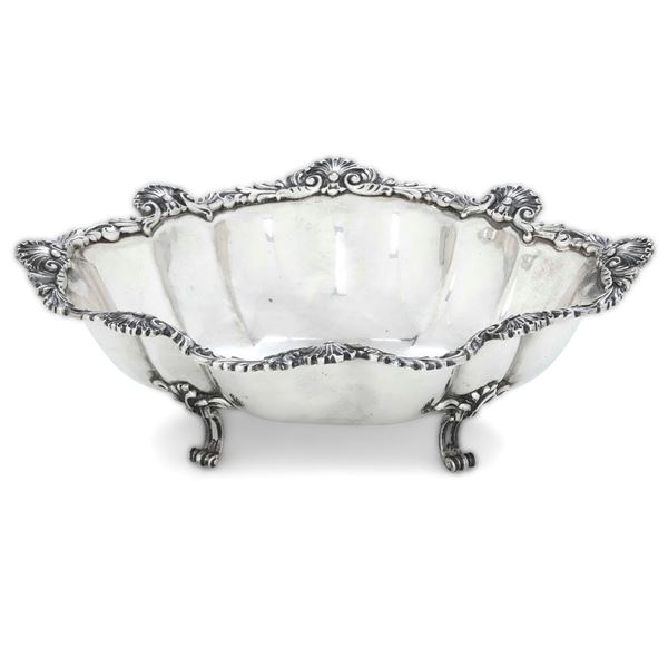 Centrotavola. Argenteria del XX secolo