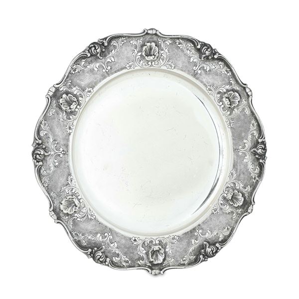 Piatto. Argenteria italiana della prima metà del XX secolo