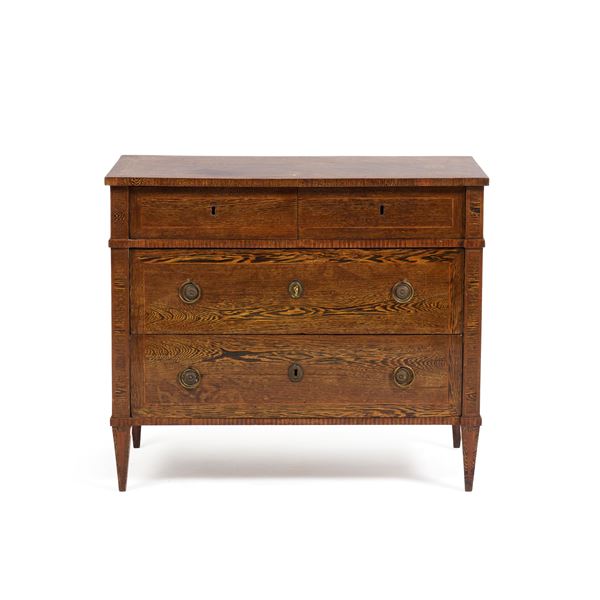 Comò in stile Luigi XVI