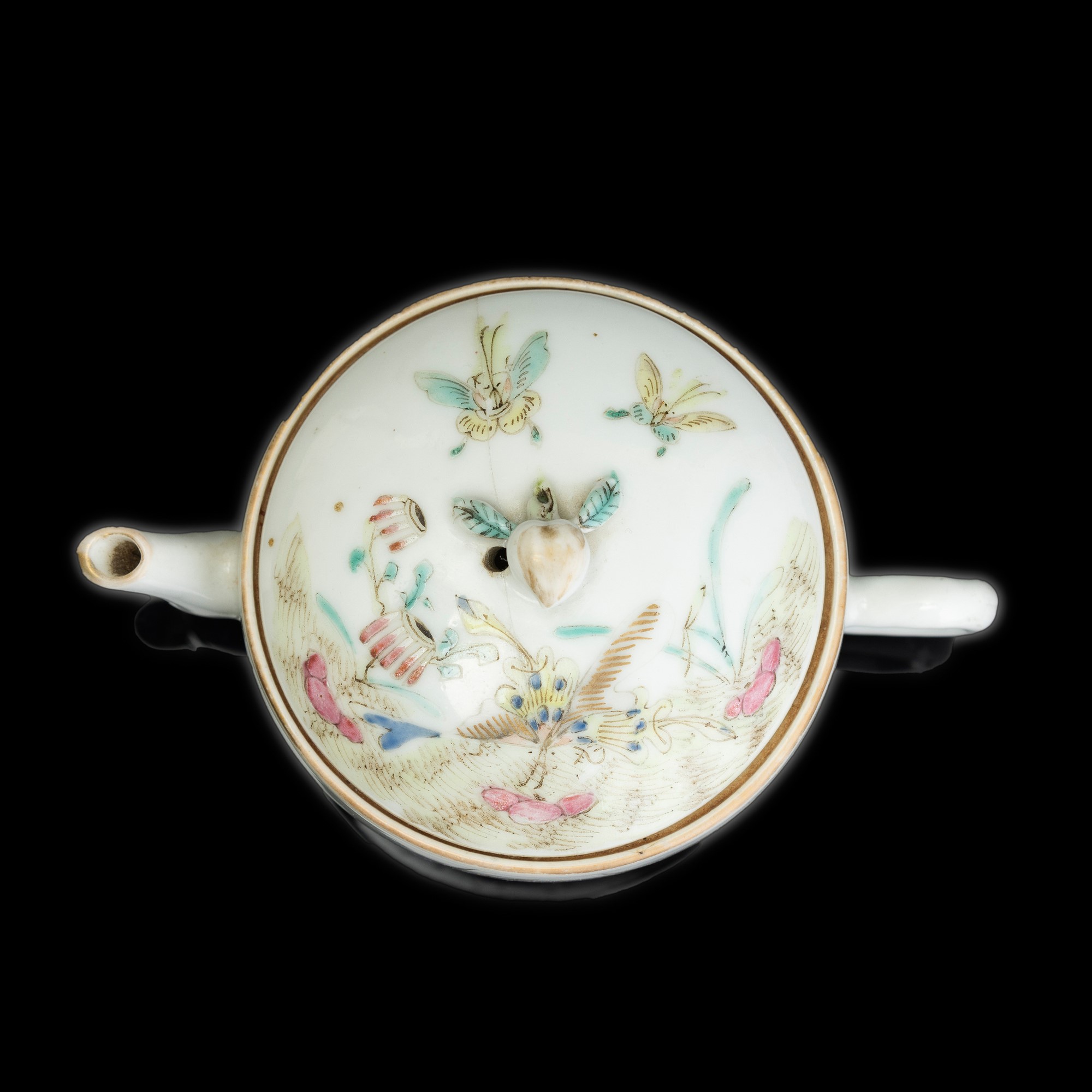 Tongzhi (marchio apocrifo), Teiera in porcellana della Famiglia Rosa con scena paesaggistica e ai...
