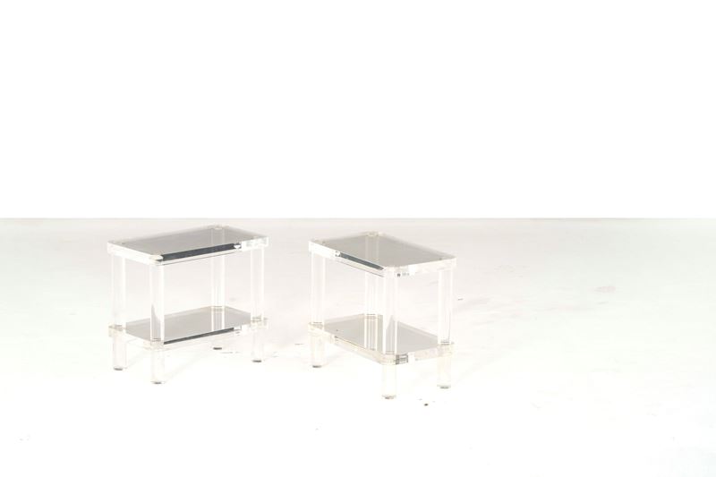 Coppia di tavolini in plexiglass a due piani. XX secolo  - Asta Antiquariato - Cambi Casa d'Aste
