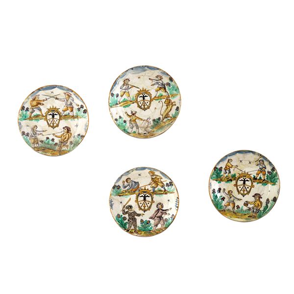 Quattro grandi piatti Campania (Ariano Irpino?), fine del XVIII – inizio del XIX secolo 