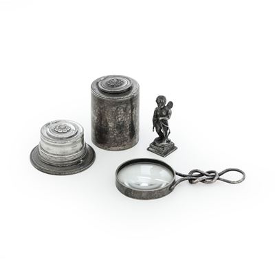 Calamaio, lente e sigillo, argento fuso, XIX secolo