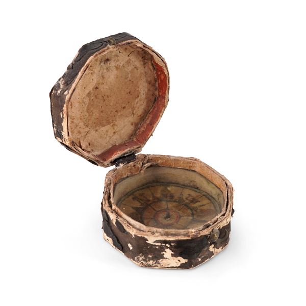 Bussola cardanica in pergamena dipinta. Veneto XVII-XVIII secolo