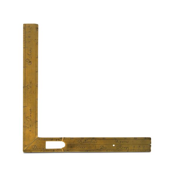 Squadra in ottone. Firmata Buttefield a Paris. Francia XVIII secolo