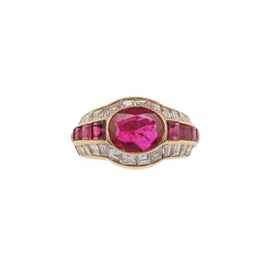 Fasano. Demi-parure Composta da Anello ed Orecchini con Rubino Burma, Rubini Thailandia e Diamant...