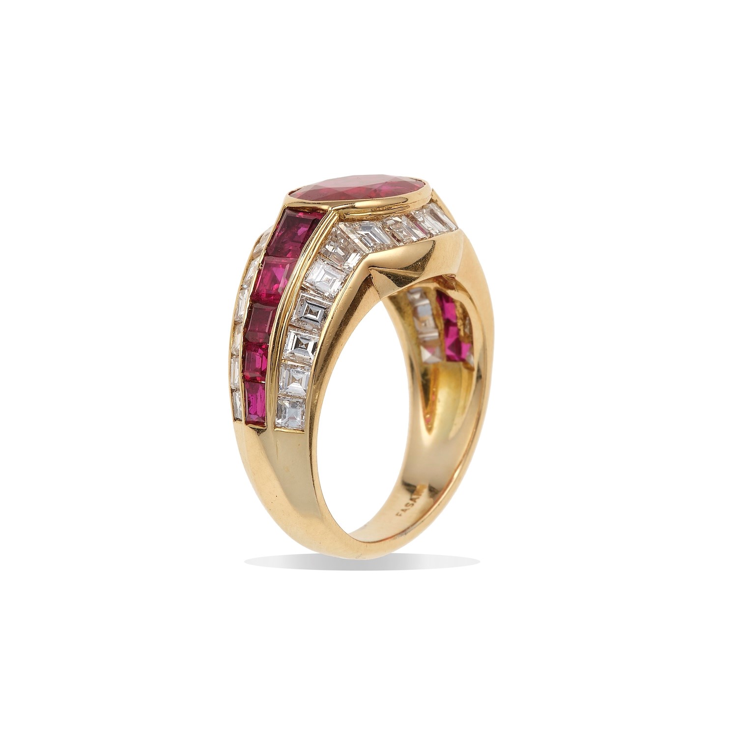 Fasano. Demi-parure Composta da Anello ed Orecchini con Rubino Burma, Rubini Thailandia e Diamant...