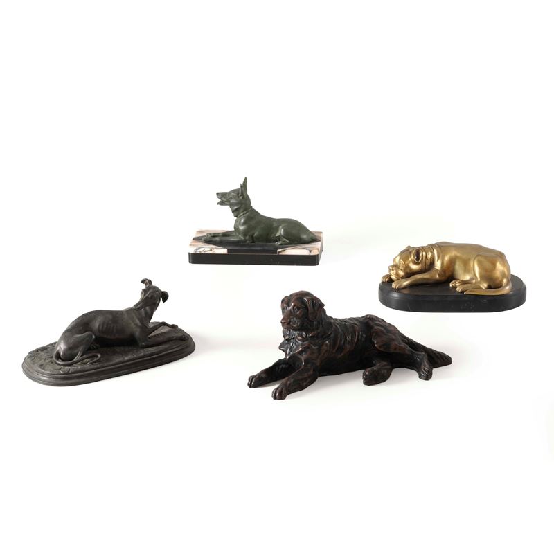 Fonditore del XX secolo Quattro sculturine a foggia di cane  - Asta Oggetti d'Arte - La Wunderkammer di Ettore Mocchetti - Cambi Casa d'Aste