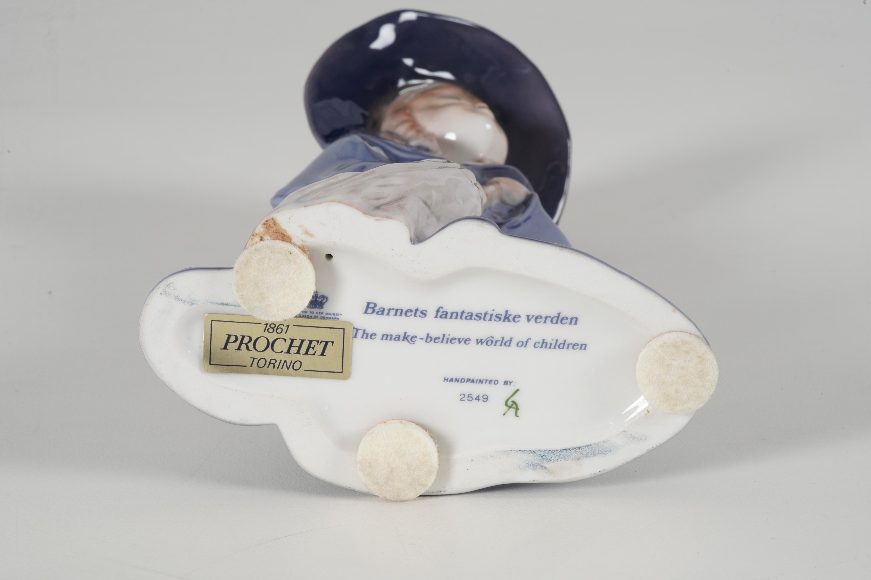 Mannifattura Bing & Grøndal, Due figure di bambine in porcellana