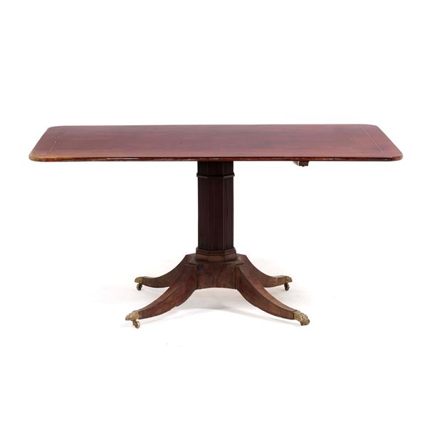 Tavolo rettangolare in mogano a gamba centrale, Inghilterra XIX secolo