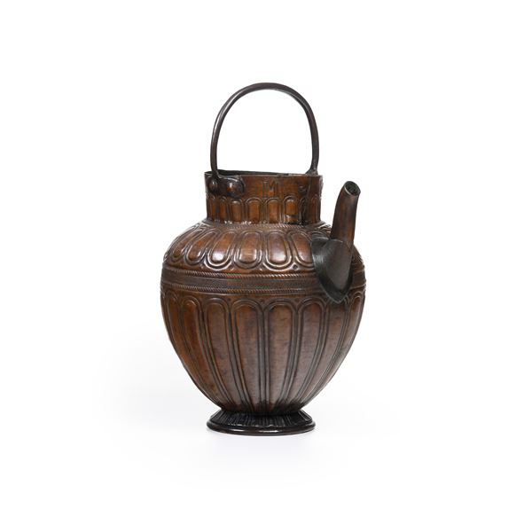 Versatoio in rame. XVII secolo