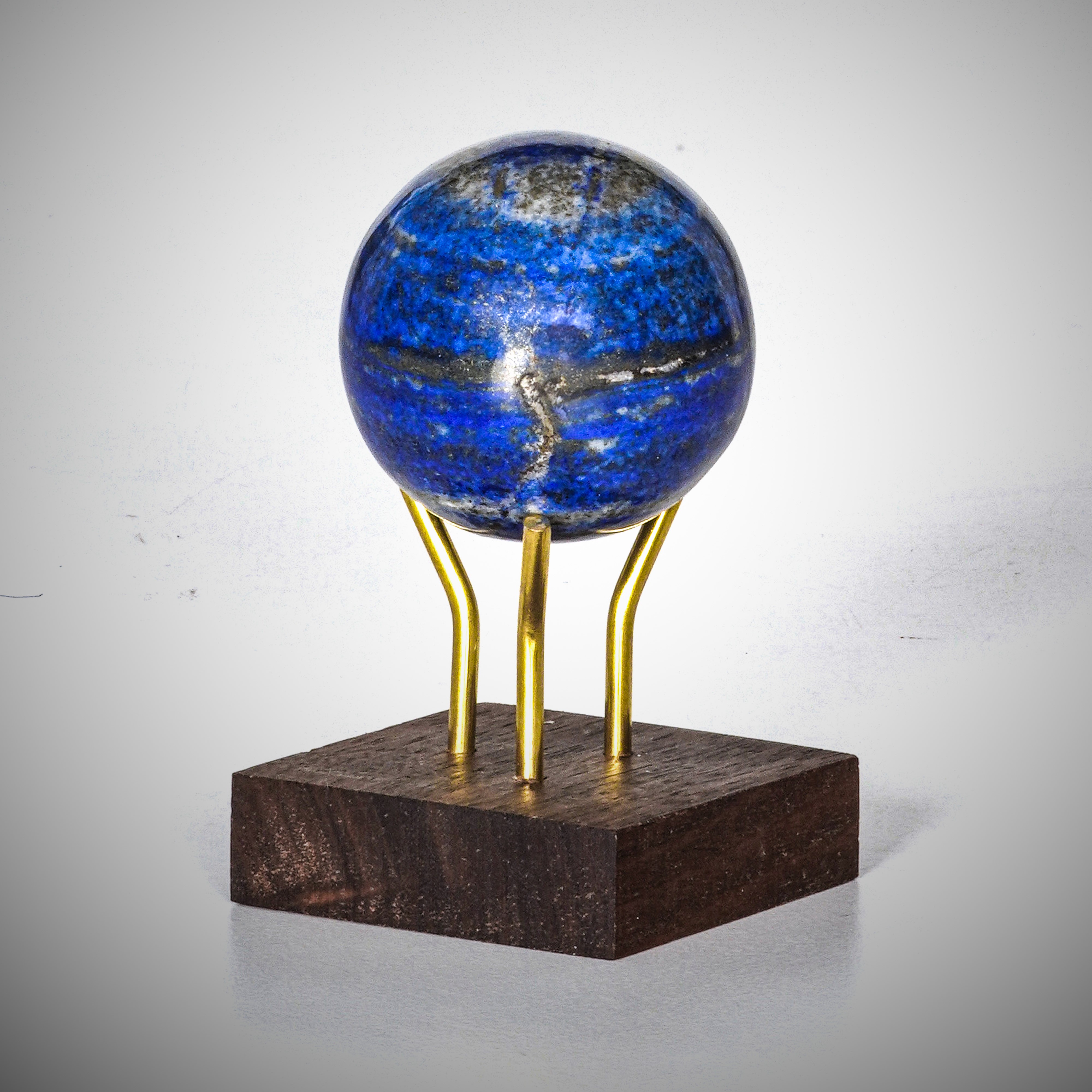 Uovo e Sfera Lapislazzuli con Inclusioni di Pirite. Qualita Aaa+