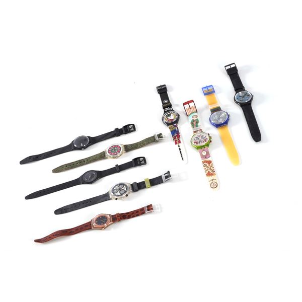 Lotto di nove swatch di colore diverso