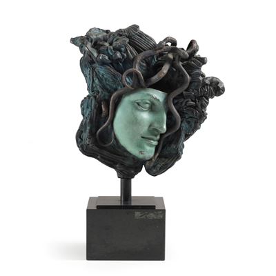 Medusa (1997) in bronzo patinato
