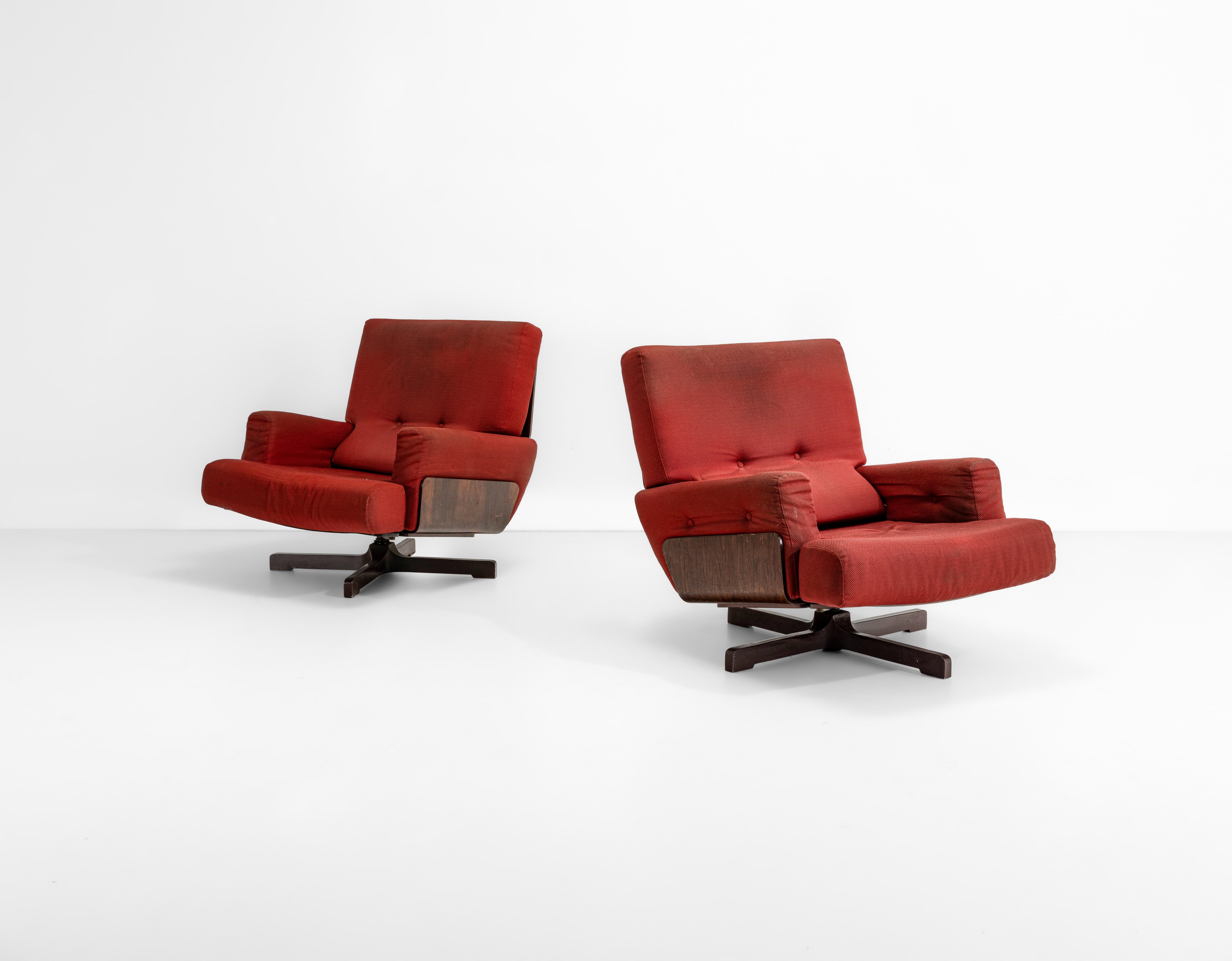 Menilio Taro - Due Poltrone Mod. 401