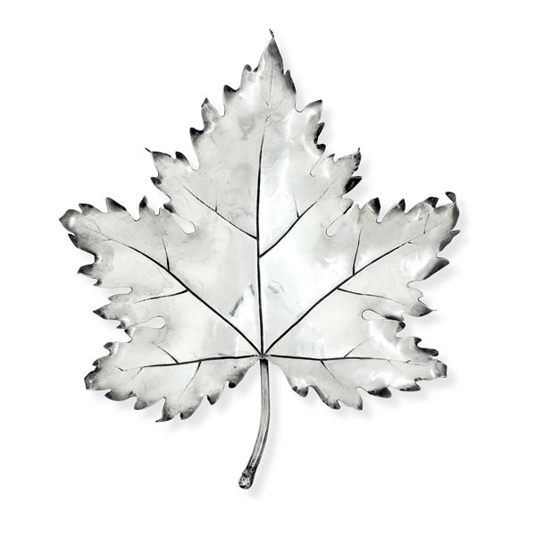 Maison Mario Buccellati. Italia XX secolo Ciotola a foglia