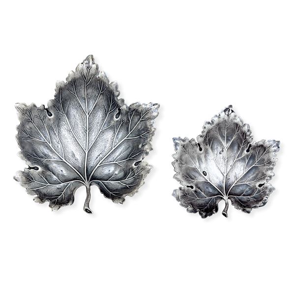 Maison Gianmaria Buccellati, Italia XX secolo Due ciotole a foglia