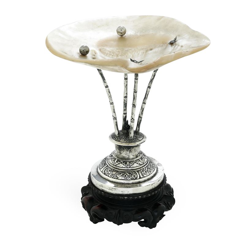 Probabile manifattura orientale (Cina?) del XX-XXI secolo. Apparentemente priva di punzonatura Alzata  - Auction Collectors' Silvers | 20th Century - II - Cambi Casa d'Aste