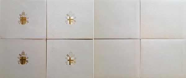 Vaticano 1983 - 4 X divisionali Lire FdC con 4 monete d’argento.