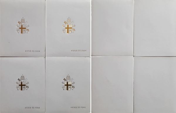 Vaticano 1984 - 4 X divisionali Lire FdC con 4 monete d’argento.