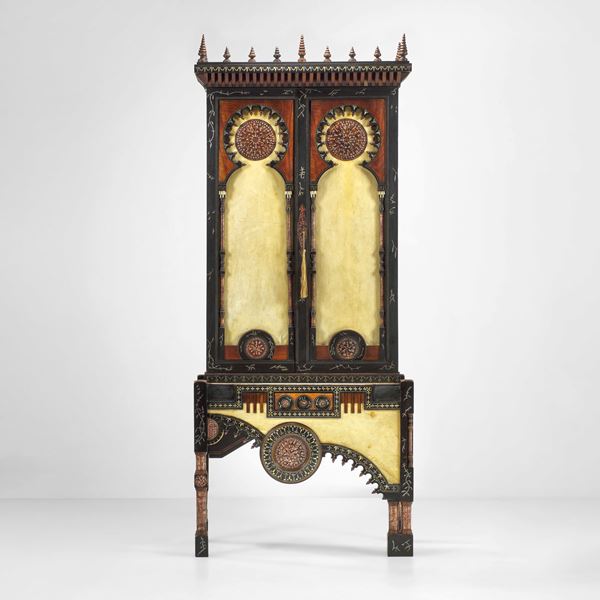 Carlo Bugatti - Raro mobile contenitore.