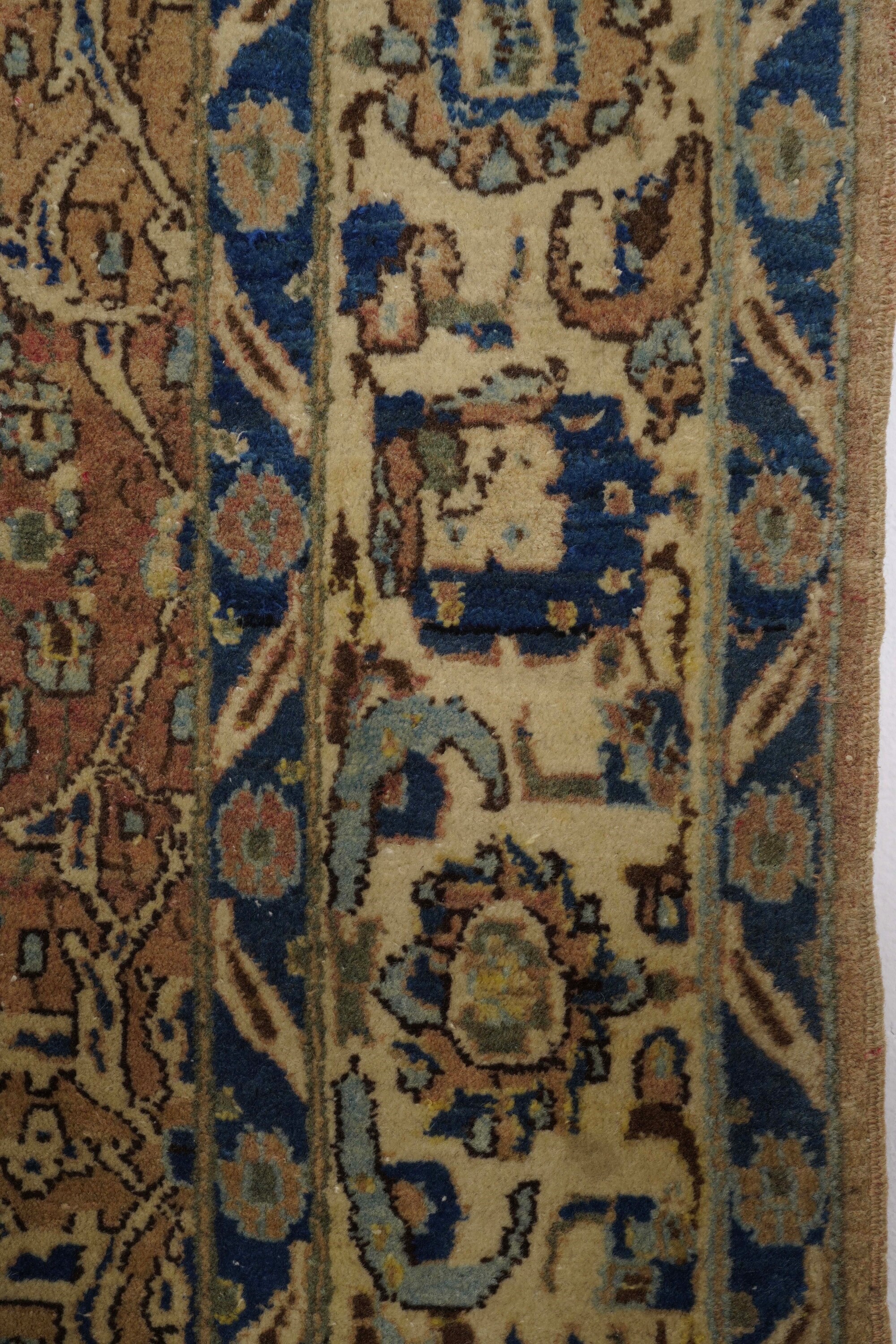 Tappeto persiano, fine XIX secolo, dimensioni cm 145x195