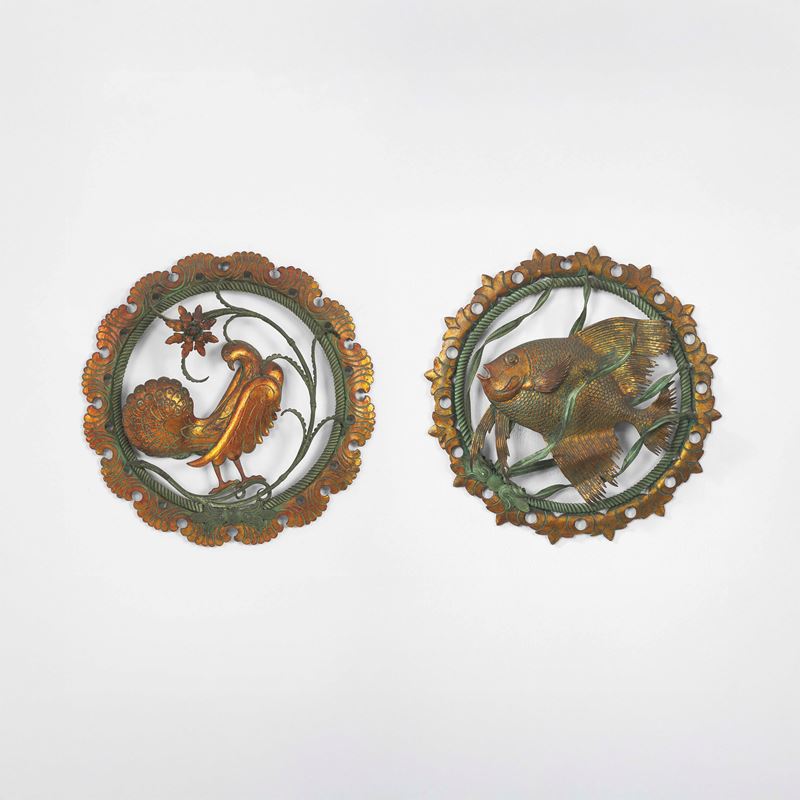 Carlo Rizzarda : Due formelle decorative con pavoncella e pesce.  - Asta Fine Design - Cambi Casa d'Aste