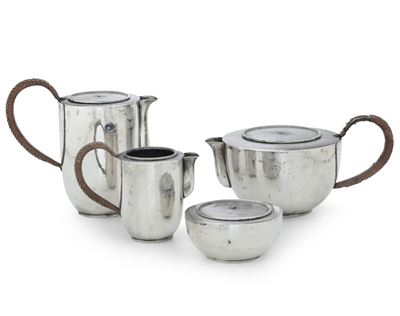 Servizio da tè e caffè, argenteria italiana in argento fuso e sagomato (prima metà XX secolo)