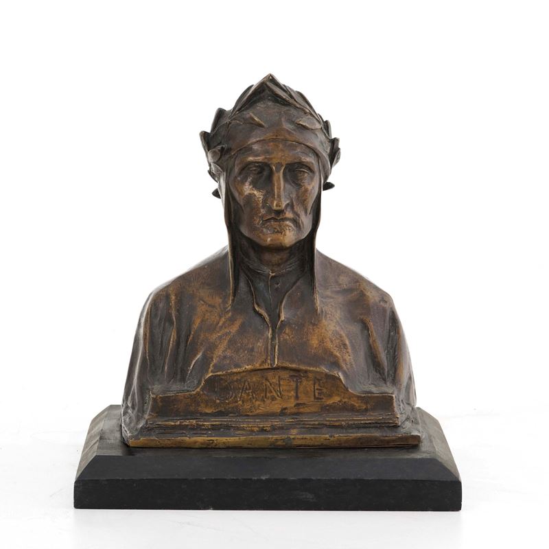 Busto di Dante in metallo patinato. XX secolo  - Asta Oggetti d'Arte - La Wunderkammer di Ettore Mocchetti - Cambi Casa d'Aste