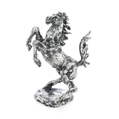 Cavallo rampante in argento