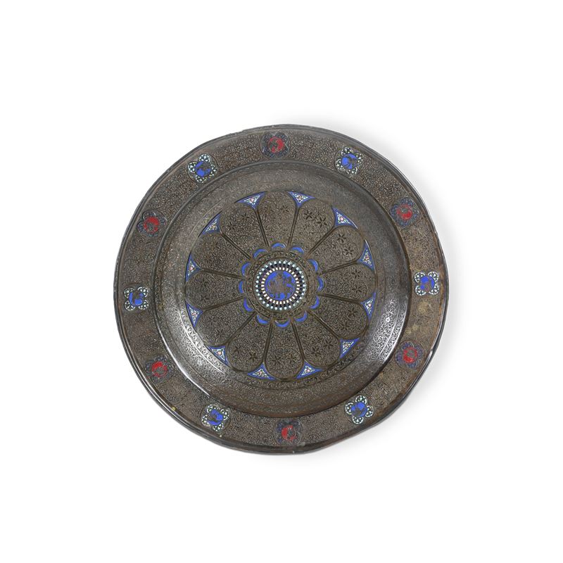 Piatto da parata. Arte islamica (Persia?) XVIII secolo  - Asta Scultura e Oggetti d'Arte - Cambi Casa d'Aste