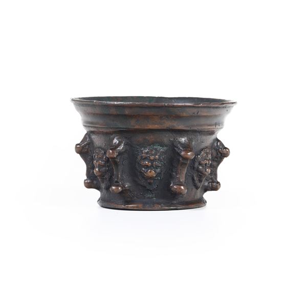 Piccolo mortaio. Fonditore del XVI secolo