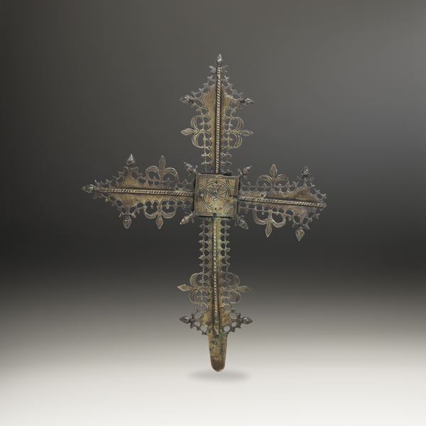 Croce astile. Fonditore d'Oltralpe del XV secolo