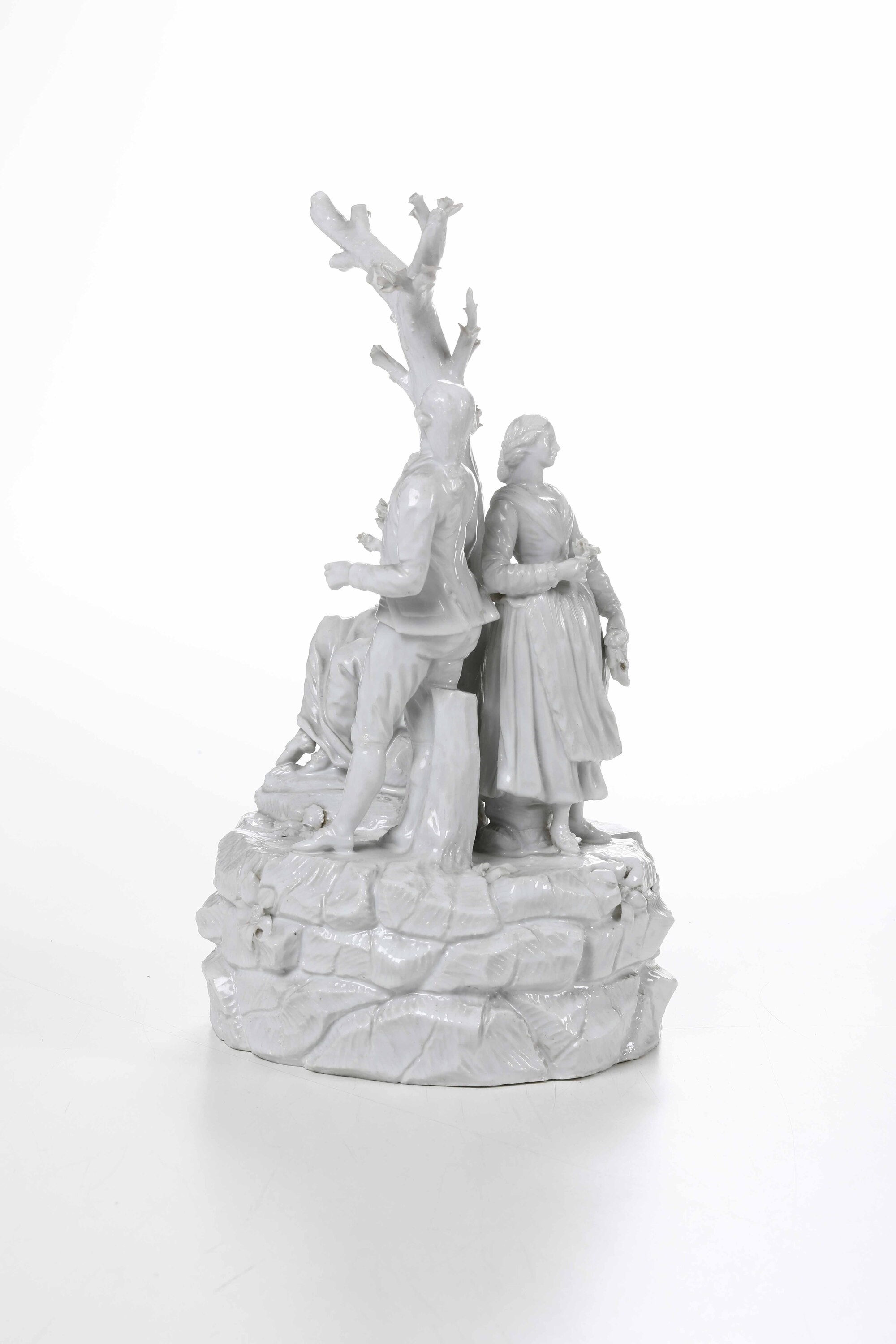 Manifattura Antonibon, Gruppo centrotavola con scena galante (nove figure) in porcellana bianca, ...