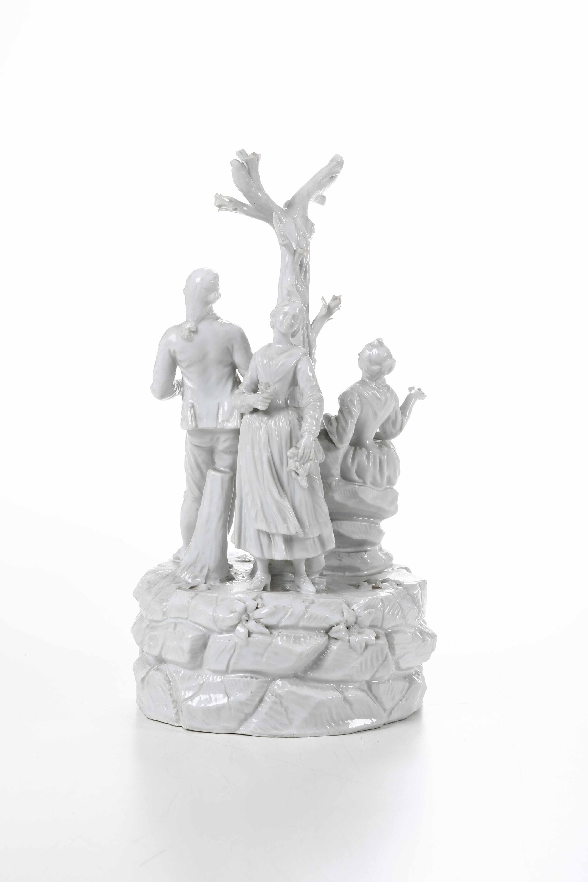Manifattura Antonibon, Gruppo centrotavola con scena galante (nove figure) in porcellana bianca, ...