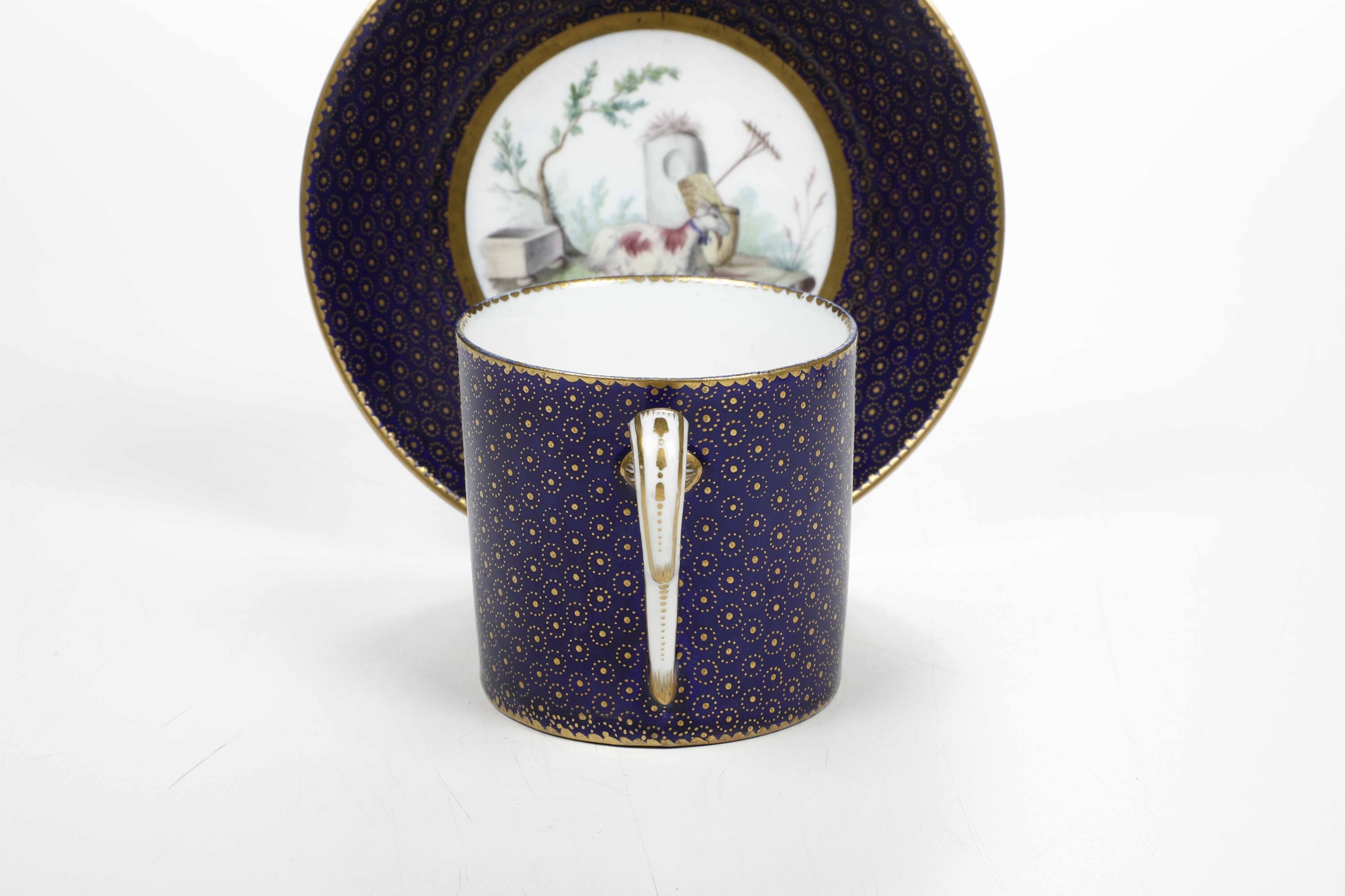 Alla maniera di Sèvres, Tazza con piattino, porcellana, verso il 1790