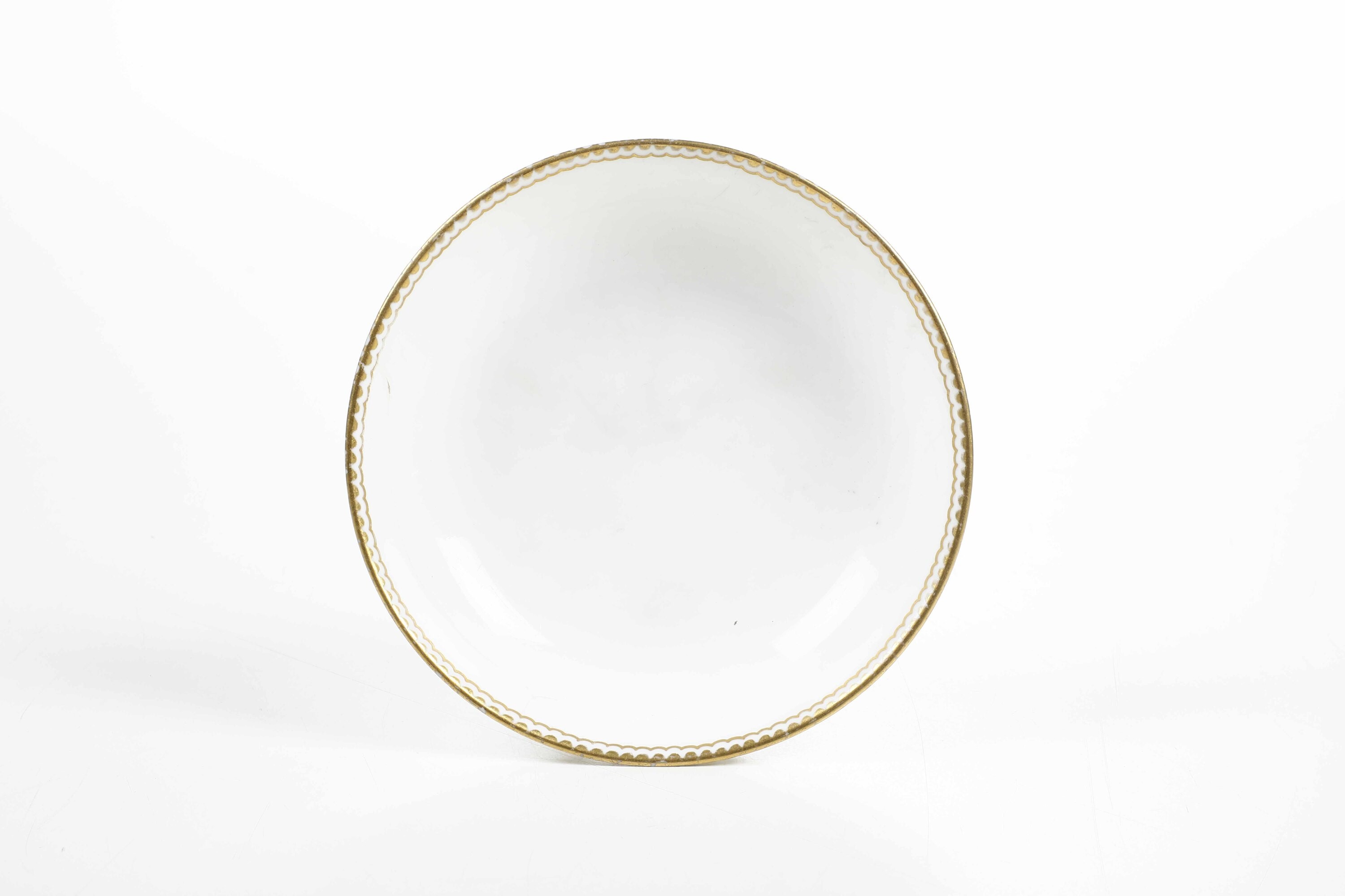 Tazza con piattino. Francia, Manifattura di Sèvres, fine del XVIII secolo.