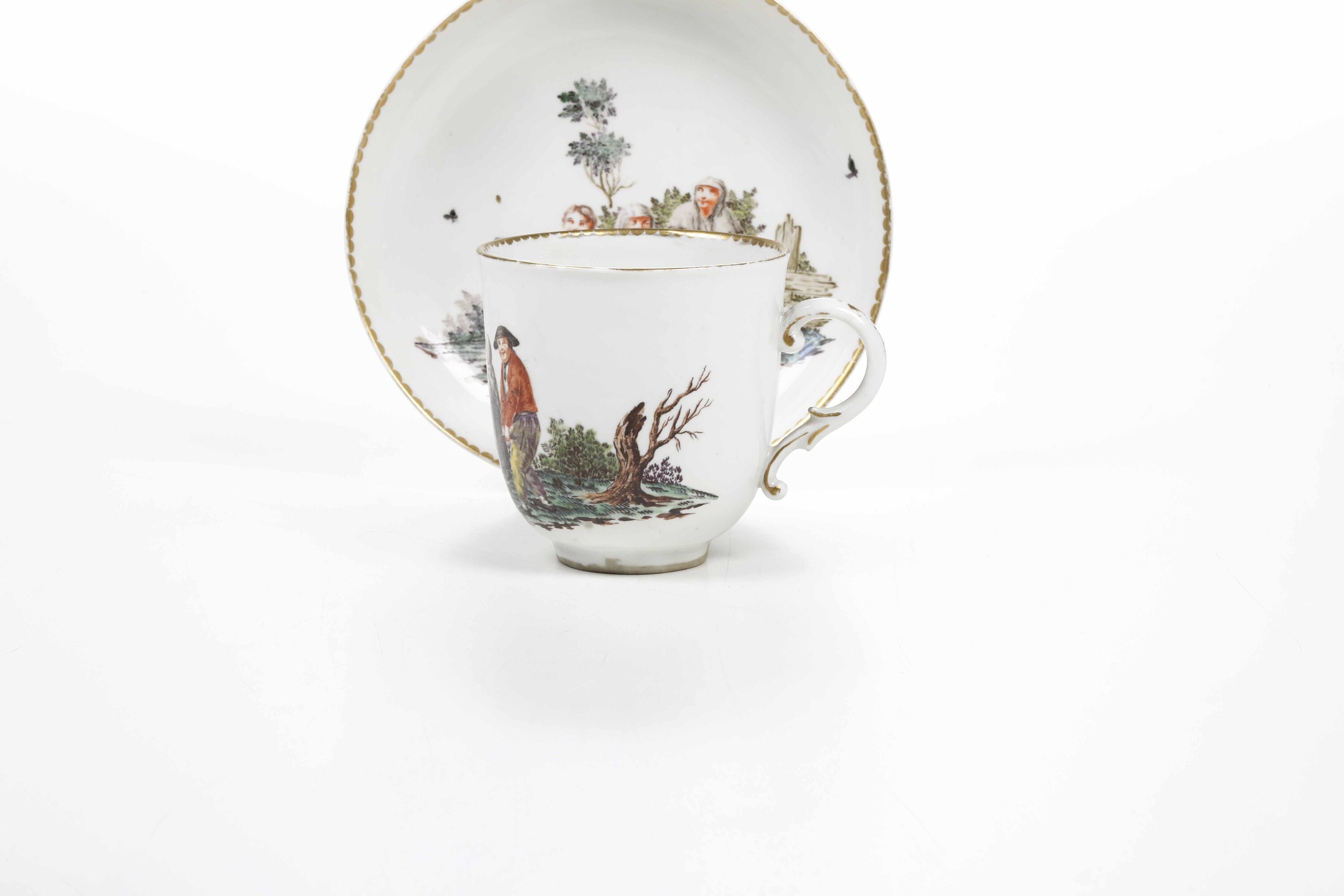 Manifattura di Nymphenburg, Tazza con piattino in porcellana, decorazione policroma (1765-1770)