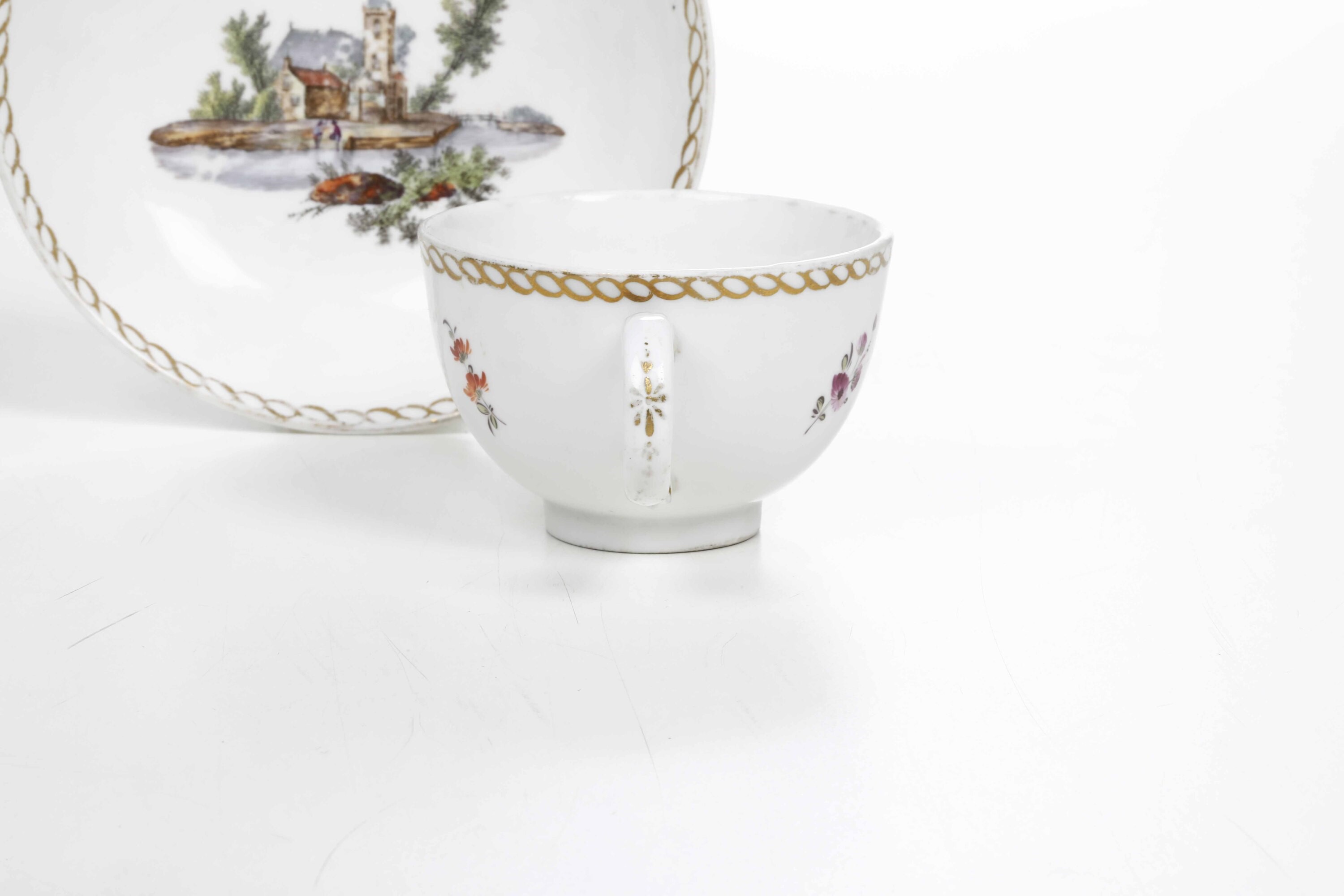 Tazza con Piattino.olanda, Manifattura L’aia (den Haag), 1776-1790.