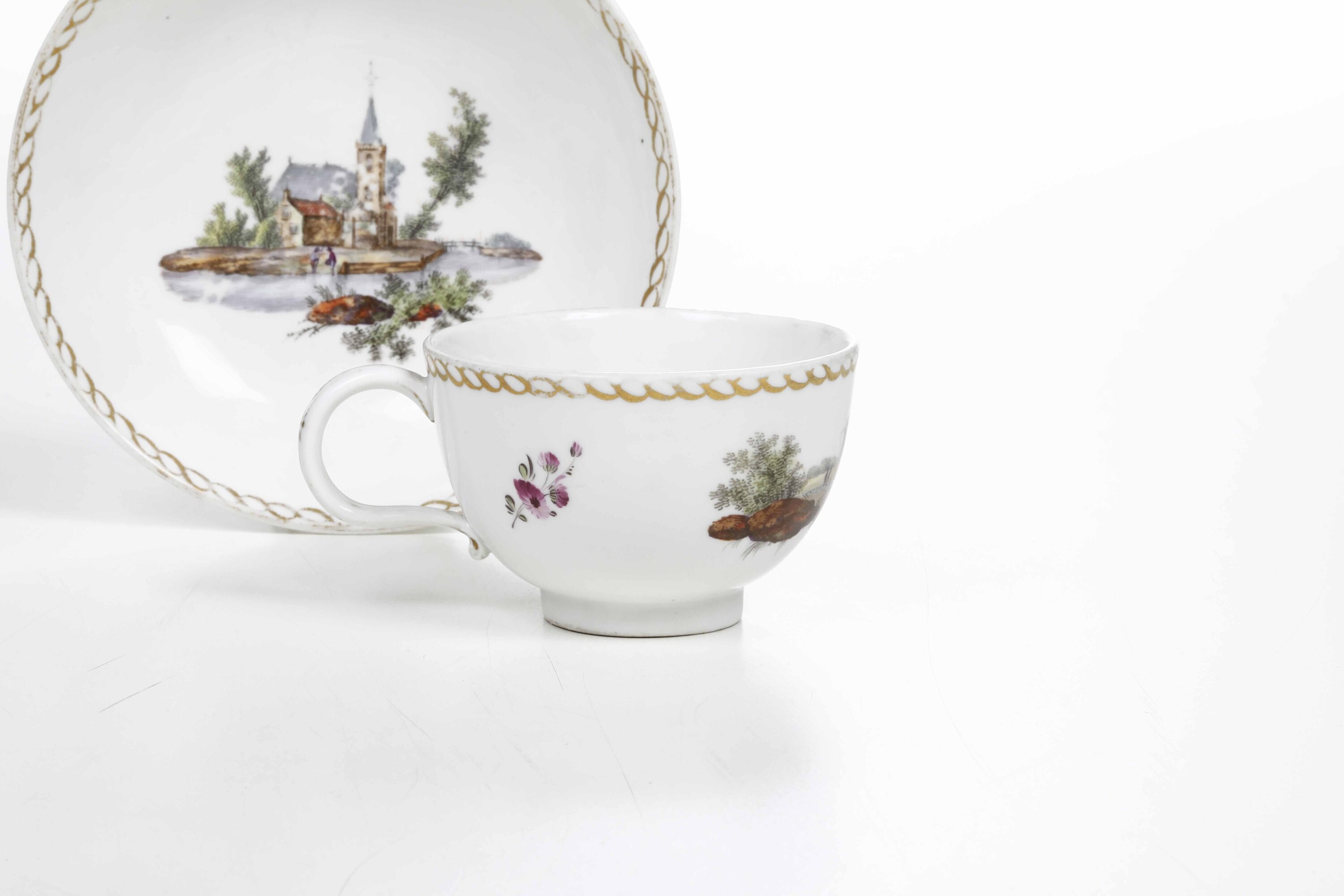 Tazza con Piattino.olanda, Manifattura L’aia (den Haag), 1776-1790.