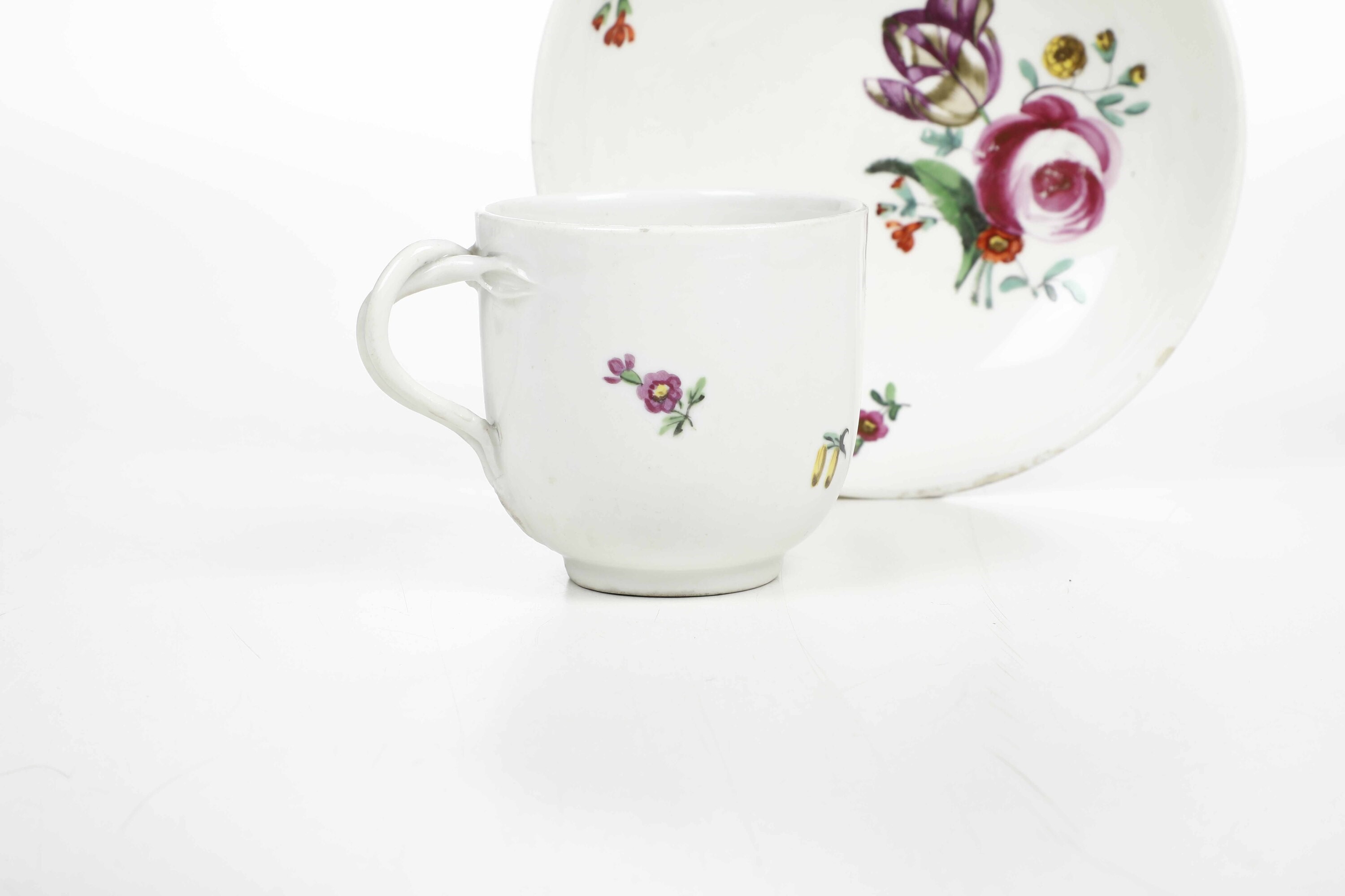 Tazza con piattino. Vienna, Manifattura Imperiale, 1780 circa.