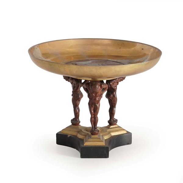 Tazza in bronzo parzialmente dorato