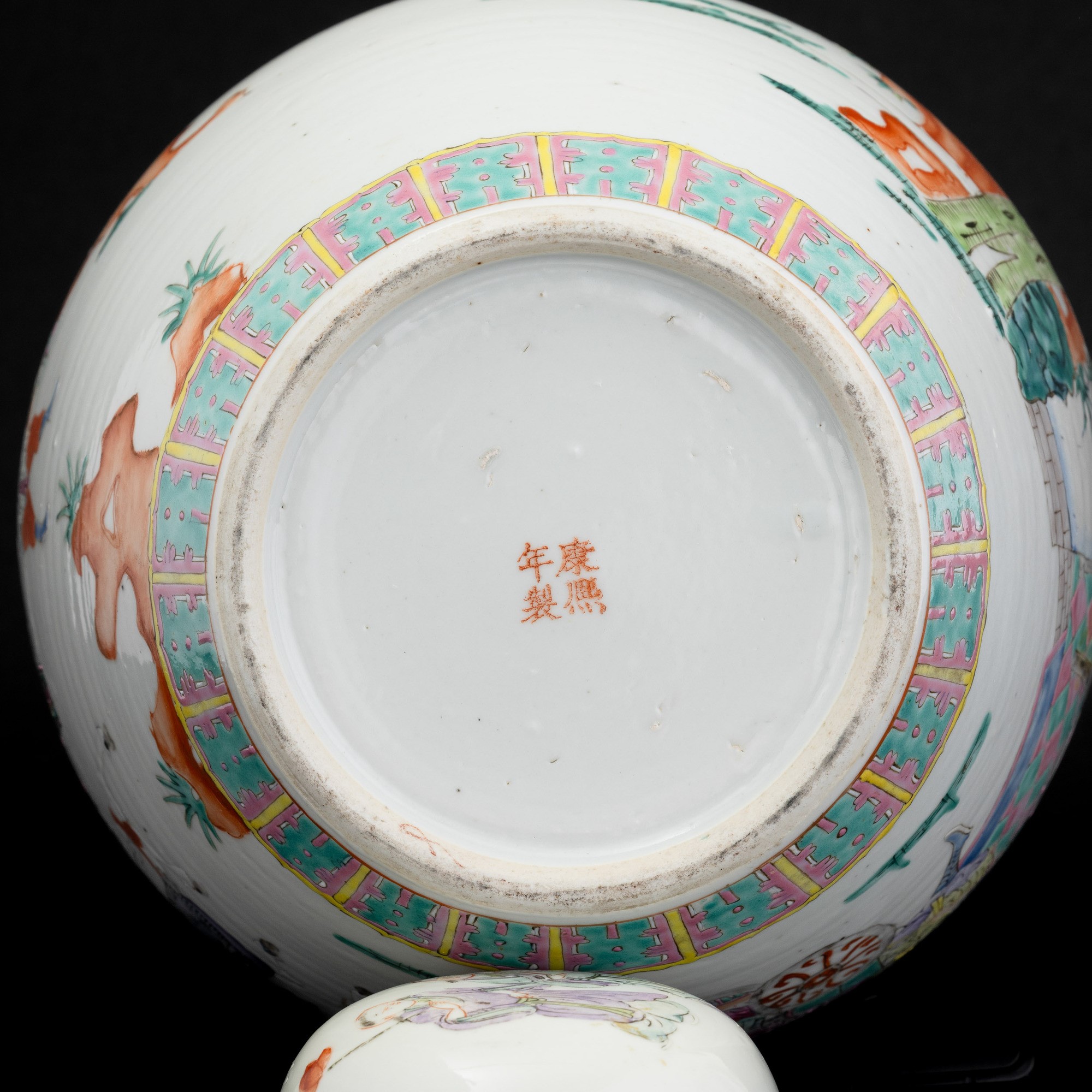 Potiche in Porcellana Famiglia Rosa Raffigurante Scena di Vita Comune, Cina, Dinastia Qing, Inizi...