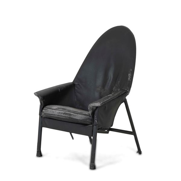 Poltrona in pelle. XX secolo