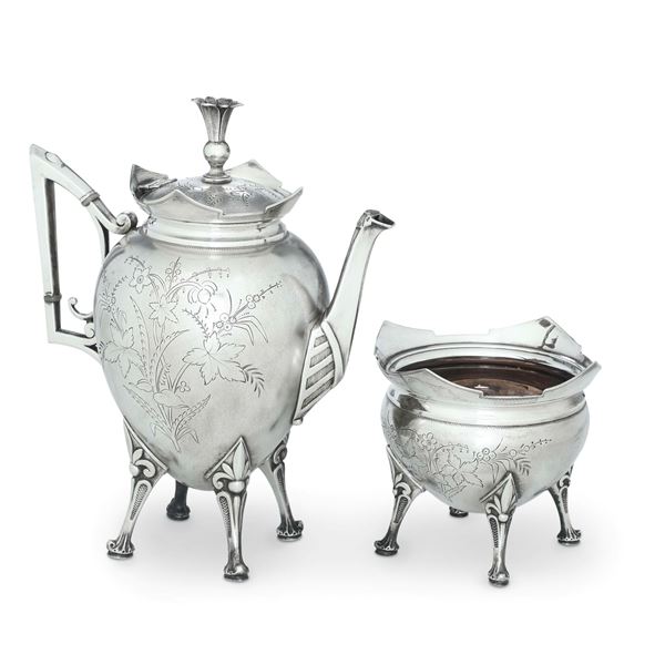 Cafettiera e zuccheriera in metallo argentato. MERIDEN B. Company