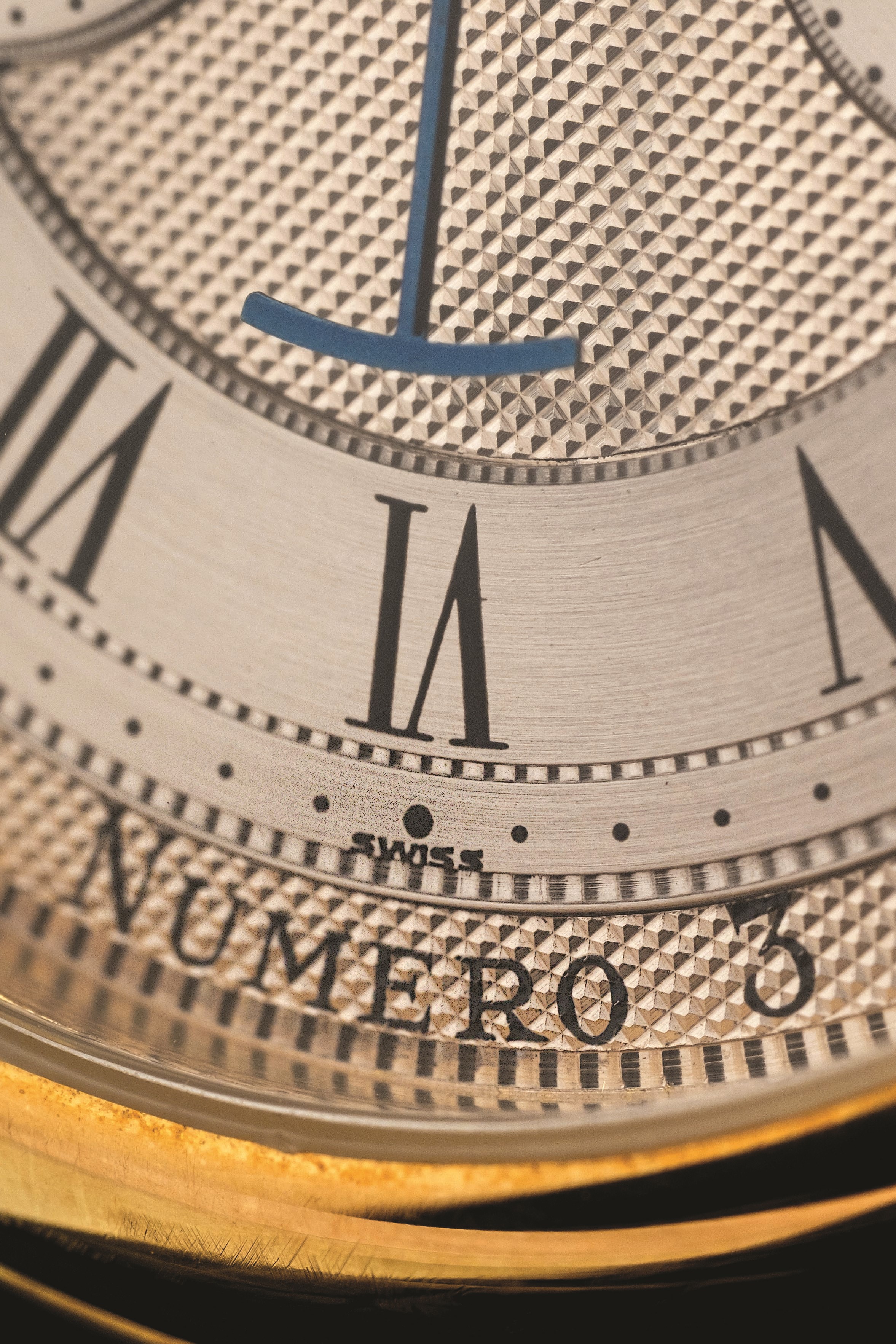Daniel Roth - Chrono ref. 2147, oro giallo 18k, quadrante argenté Clous de Paris e satinato, circ...