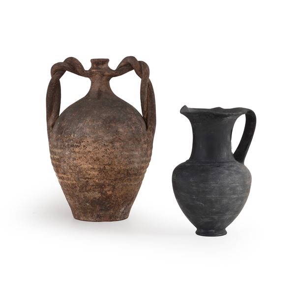 Una brocca e un'anfora, XIX secolo.