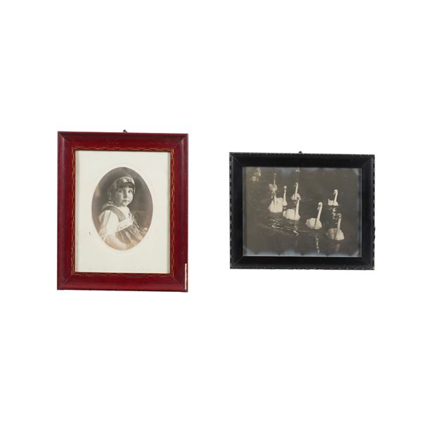 Due cornici in legno laccato