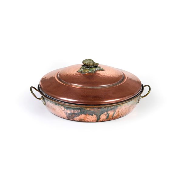 Grande scaldavivande in rame. XX secolo